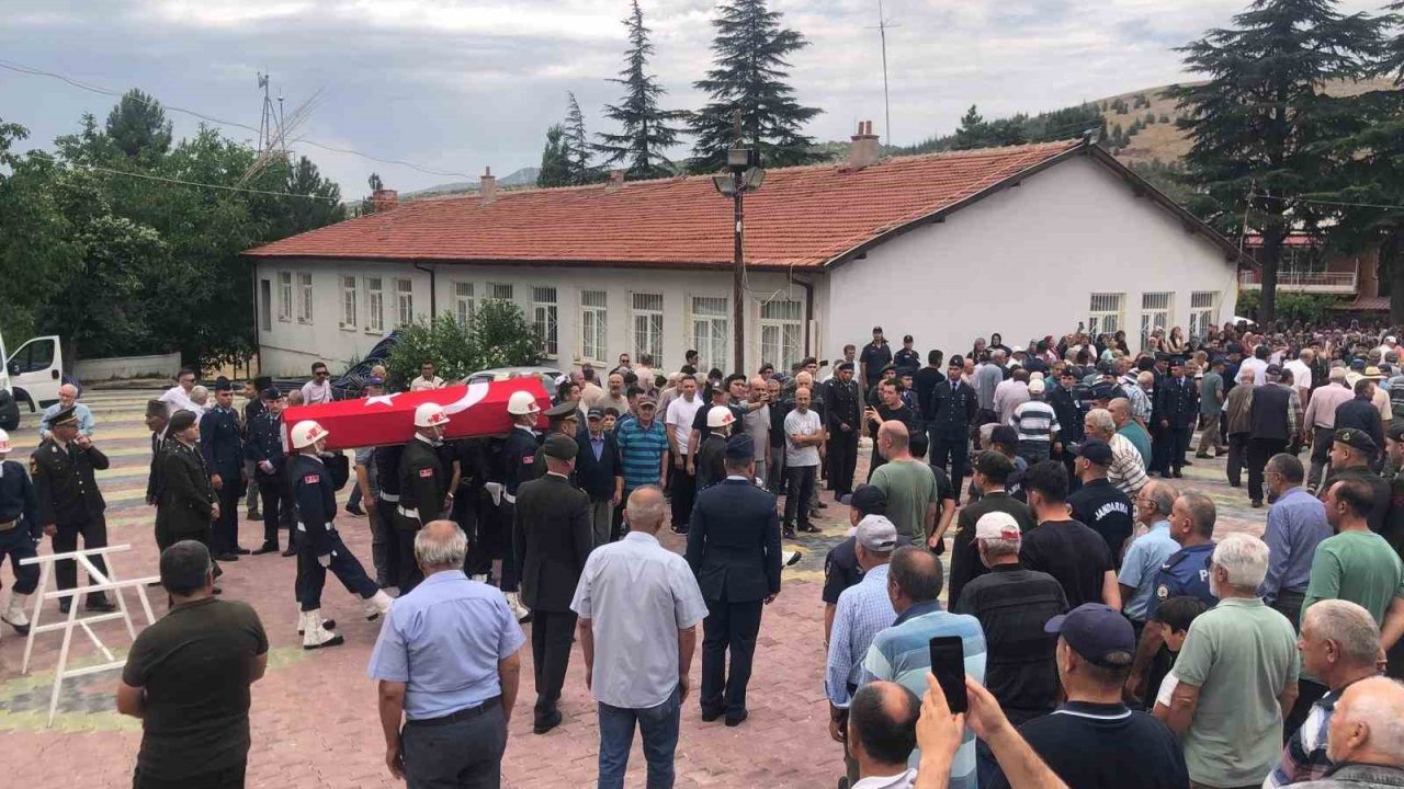 Kıbrıs Gazisi Hüyük’te Törenle Son Yolculuğuna Uğurlandı