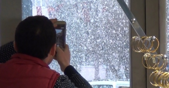 Tavşanlı’da kar sürprizi