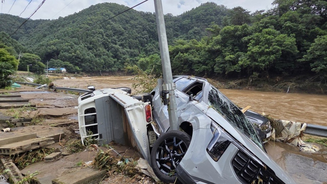 Güney Kore’deki Sel Felaketinde Can Kaybı 10’a, Kayıp Sayısı 9’a Yükseldi