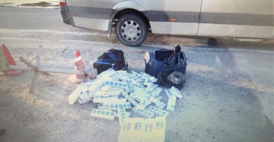 Yolcu valizlerinden kaçak sigara çıktı