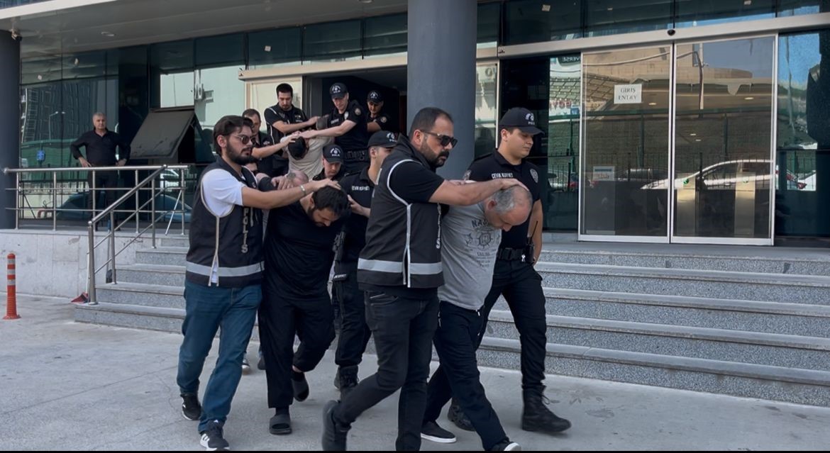 Bursa’da Çökertilen ’çetkin’ Çetesinde 17 Tutuklama