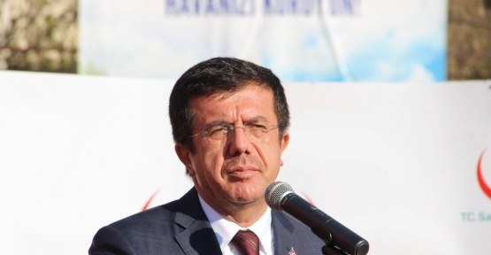 Bakan Zeybekci, 18 Mart’ta şehit ve gazi çocuklarını sevindirdi