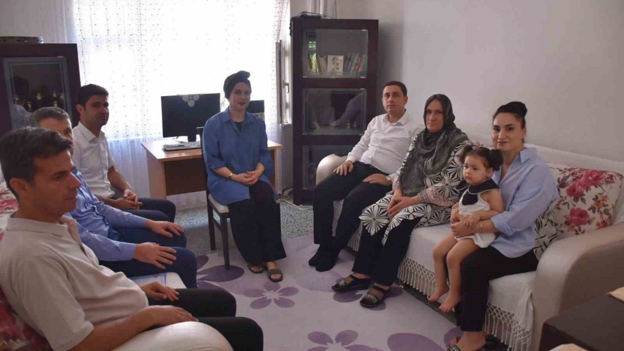 Kaymakam Başar, Sason’da Şehit Aileleri Ve Gazi Aileleriyle Araya Geldi