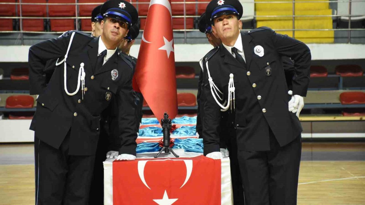 Karaman Pomem’de 228 Polis Adayı Mezun Oldu